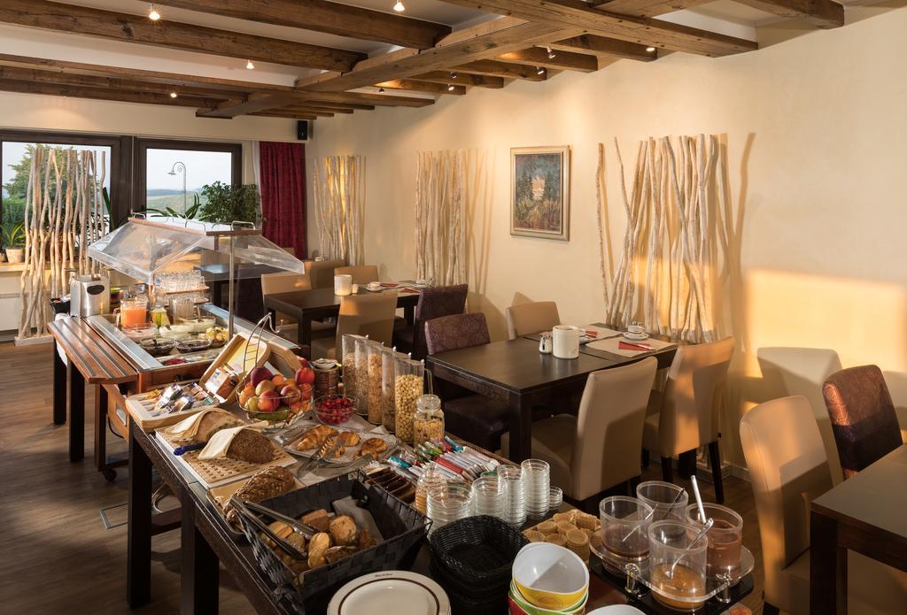 Hotel Saint Fiacre Bourscheid Kültér fotó