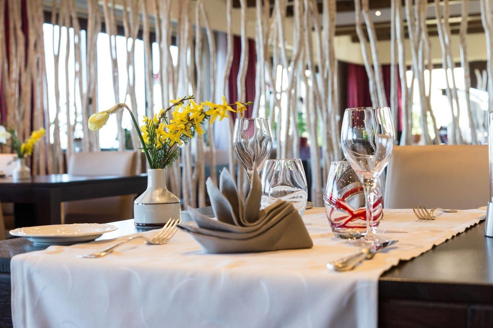Hotel Saint Fiacre Bourscheid Kültér fotó