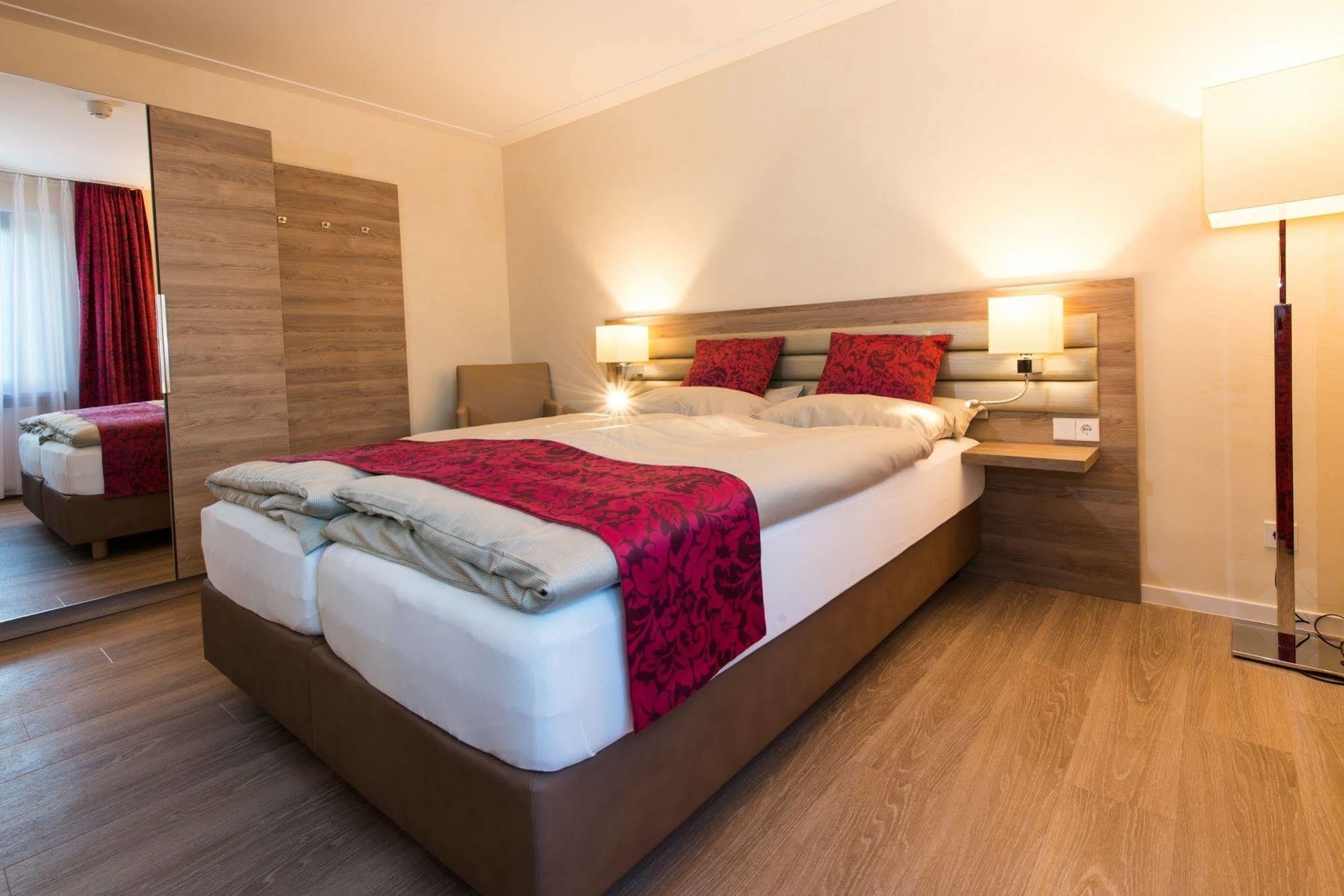 Hotel Saint Fiacre Bourscheid Kültér fotó