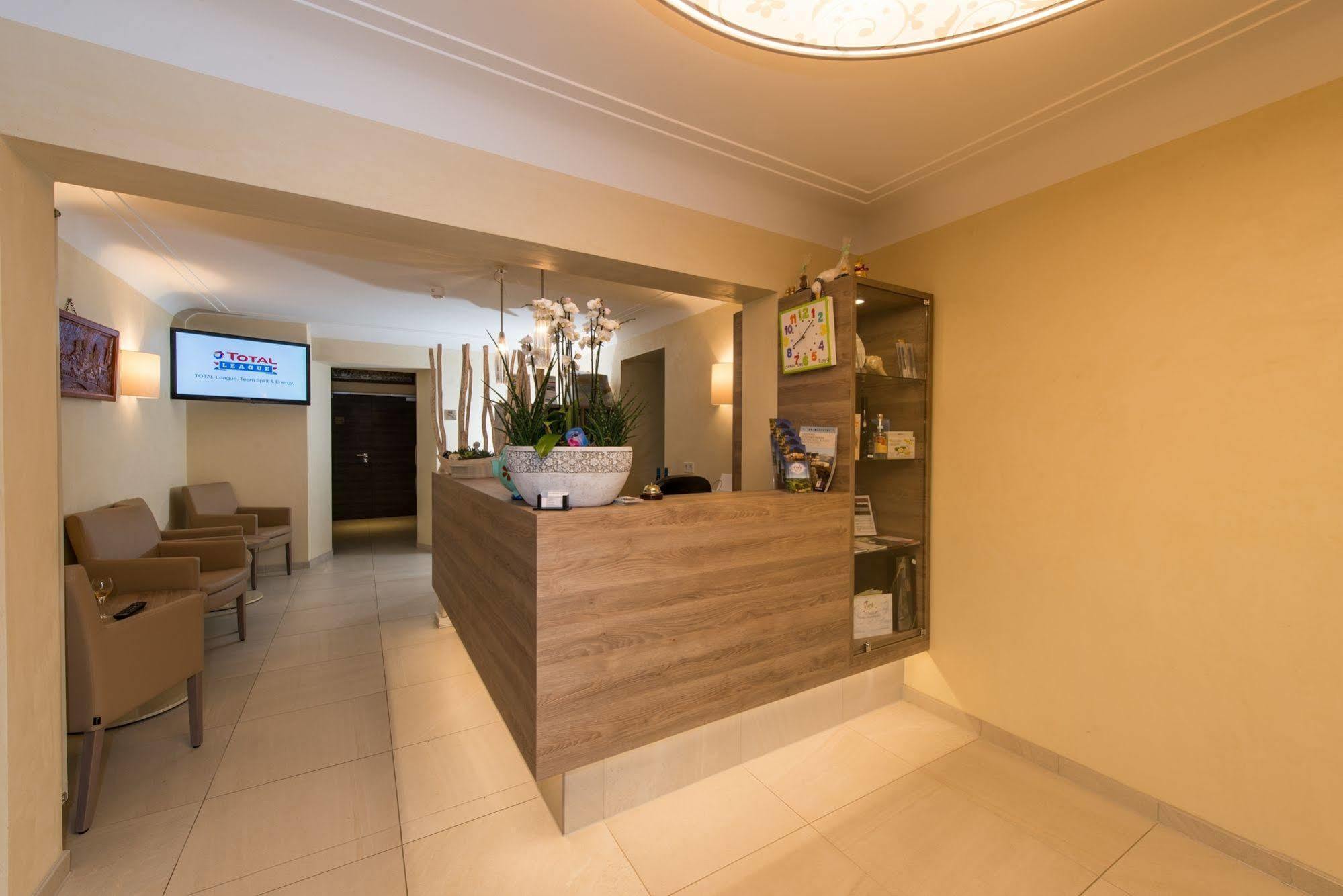 Hotel Saint Fiacre Bourscheid Kültér fotó