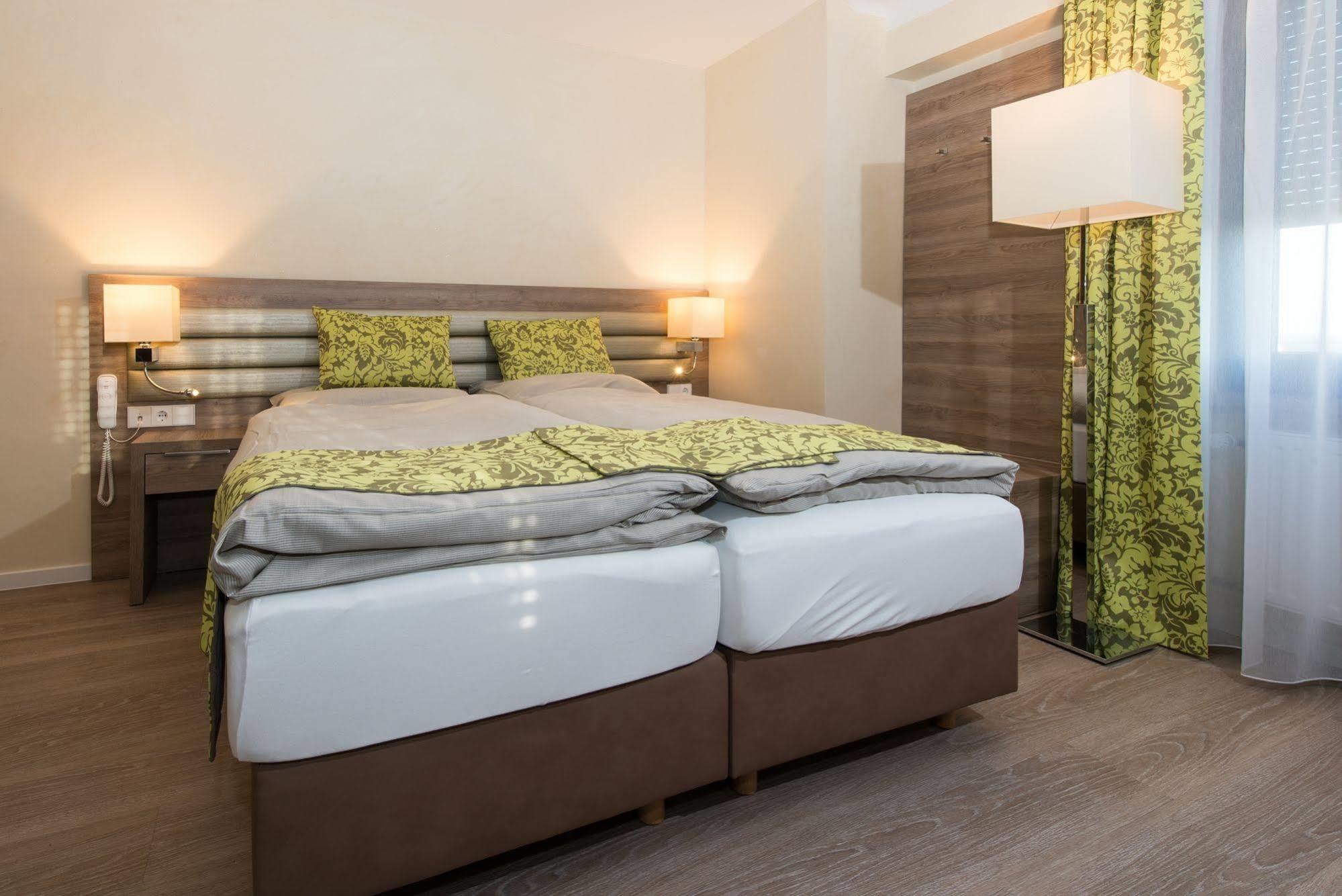 Hotel Saint Fiacre Bourscheid Kültér fotó